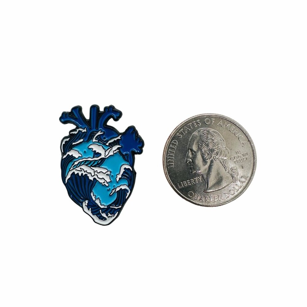 Sea Wave Anatomical Heart Art Enamel Pin Metal Ocean Waves Marine Brooch Blue - Picture 5 of 5